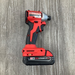 MILWAUKEE 1/4" IMPACT DRIVER W/ 2AH BATTERY
