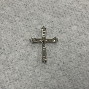 10K WG Diamond Cross Pendant 2.1Gr 