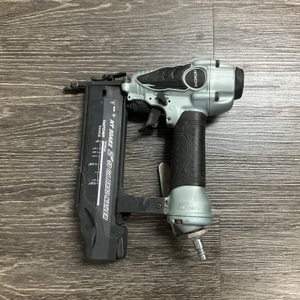 Hitachi18 Gauge 2 Inch Brad Nailer  Metabo HPT NT50AE2