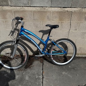 SCHWINN 21 SPEED MIDTOWN