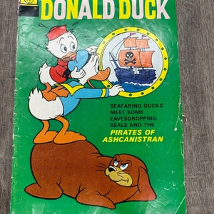 DISNEY DONALD DUCK COMIC BOOK