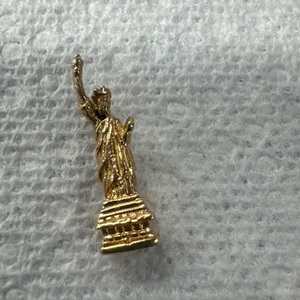Yellow Gold Charm 3g/14kt 