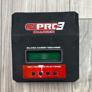 PRO 3 VENOM BATTERY CHARGER