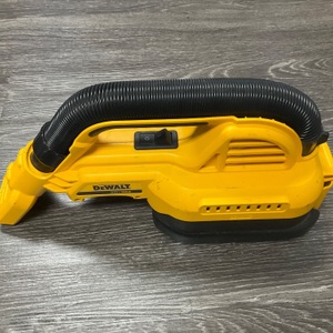 DEWALT DCV517 20V MAX Cordless 1/2 Gal. Wet/Dry Portable Vacuum (Tool Only)