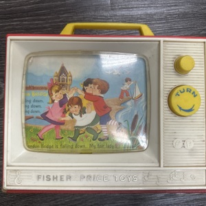 FISHER PRICE TV MUSIC BOX