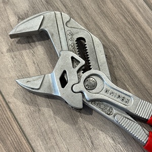 Knipex 86 03 250 Pliers 