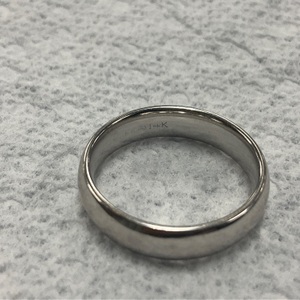 14K WG Band Ring 5.6Gr 