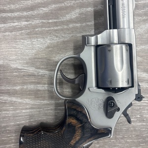 SMITH & WESSON  66-8