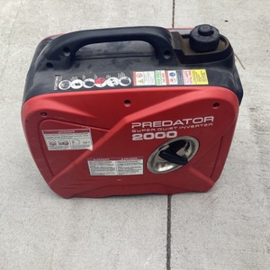 PREDATOR SUPER QUIET INVERTER 2000