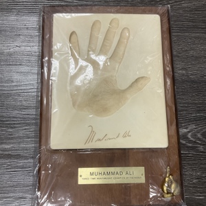 MUHAMMAD ALI HANDPRINT PLAQUE