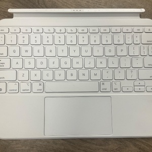 APPLE MAGIC KEYBOARD