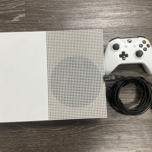 XBOX ONE S 500GB W/CONTROLLER