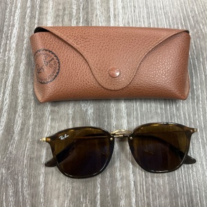 RAY BAN SUNGLASSES W/CASE