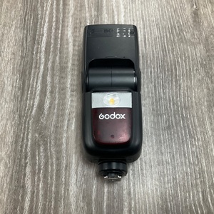 GODOX V860 III S FLASH *SMALL SCRATCH ON SCREEN*