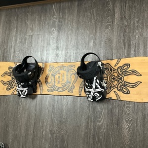 NICHE STORY SNOWBOARD 158CM