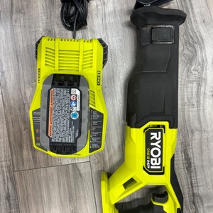 RYOBI 18V RECIP SAW W/ BATTERY & CHARGER