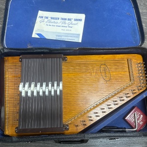 OSCAR SCHMIDT SILVERTONE AUTOHARP