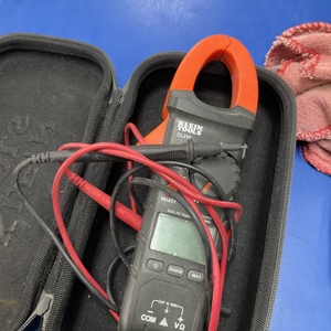 Klein Tools 400 Amp AC Auto-Ranging Digital Clamp Meter