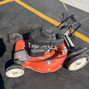 HUSQVARNA HU700F MOWER **AS-IS** ISSUES WITH THE PULL START AND POSSIBLY  