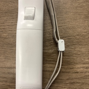 NINTENDO WII CONTROLLER