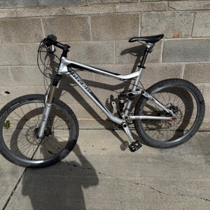 TREK FUEL EX7 FULL SUSPENSION MOUNTAIN BIKE 