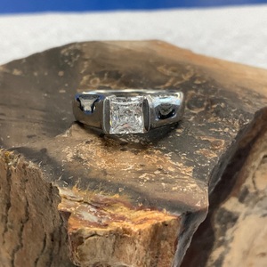 Platinum 950 Solitaire Princess Stone Ring 16.6gr Size 7