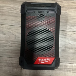 MILWAUKEE 12V BLUETOOTH WORK RADIO