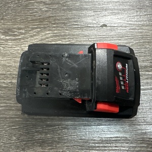 MILWAUKEE M18 8.0 AH BATTERY
