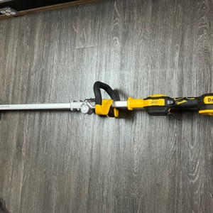 DEWALT FOLDING WEED WACKER W/ 2AH BATTERY