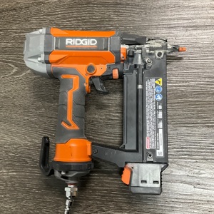 RIDGID R213BNF3 PNEUMATIC 18GA BRAD NAILER 