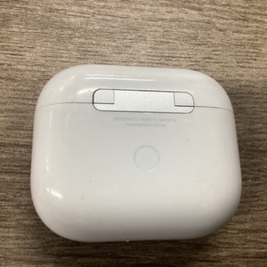 APPLE A2564 HEADPHONES AS IS BLOWN SPEAKERS