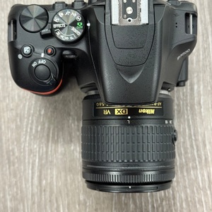 NIKON D3500 W/ 18-55M & 70-300MM