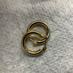 Two tone Gold Hoops Earrings 1.1g/14kt 