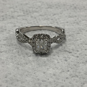 14K White Gold Emerald Diamond Halo Ring 3.8gr Size 8 