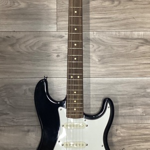 FENDER SQUIRE STRAT MADE IN INDONESIA 
