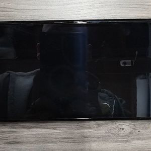 NINTENDO HEG-001 OLED IN ORIGINAL BOX