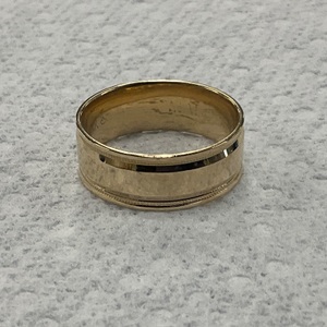 14K Yellow Gold Band Ring 7.3gr Size 9.75