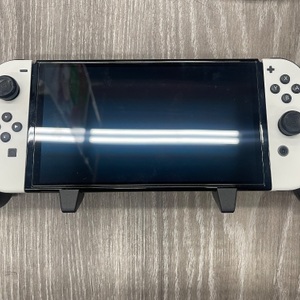NINTENDO SWITCH OLED WITH CHARER AND CASE 