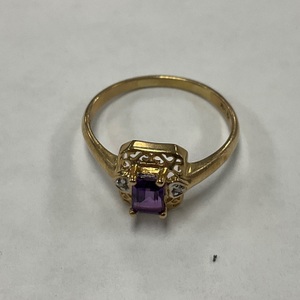 10K Yellow Gold Purple Stone Ring 2.30gr Size 9.75