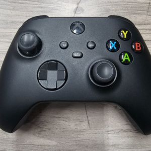 XBOX SERIES X CONTROLLER 