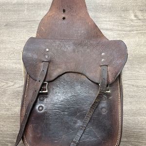 CUSTOM LEATHER SADDLE BAGS