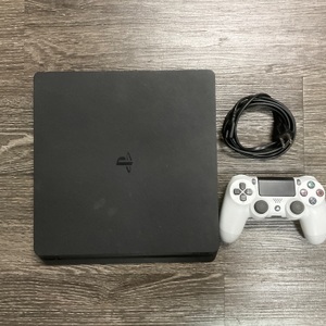 SONY PS4 SLIM 1TB W/CONTROLLER 