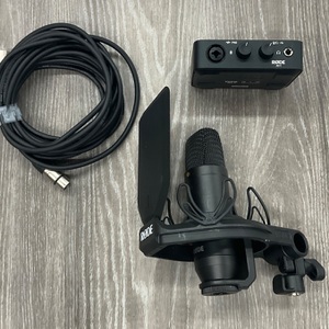 RODE NT1 & AI-1 CONDENSER MICROPHONE AND AUDIO INTERFACE 