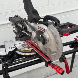 CRAFTSMAN 10" SLIDING COMPOUND MITER SAW W/ STAND