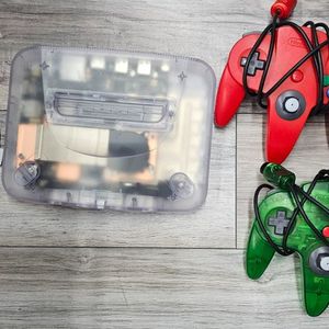 ANALOGUE A3D FUNTASTIC N64 WITH TWO CONTROLLERS