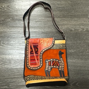 LLAMA CROSS BODY PURSE